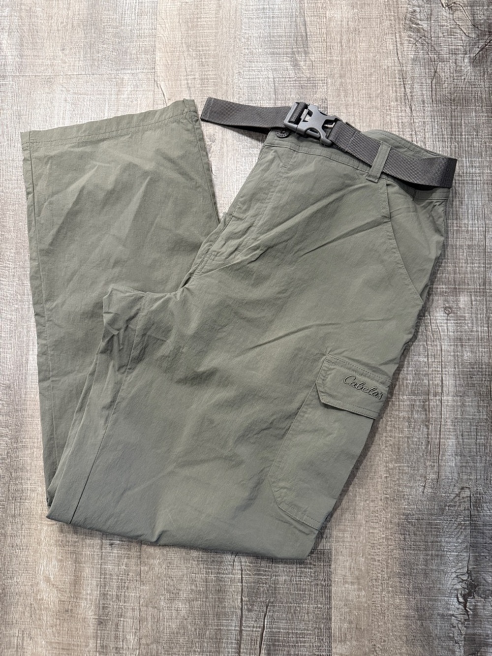 Cabela's Men's Olive outdoors cargo pants with web belt and 6 pocket 34x32